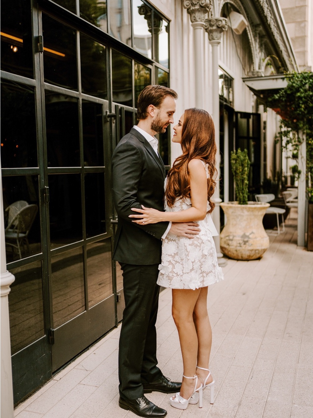 Elegant White Floral Lace Mini Dress - Picture 3 of 5
